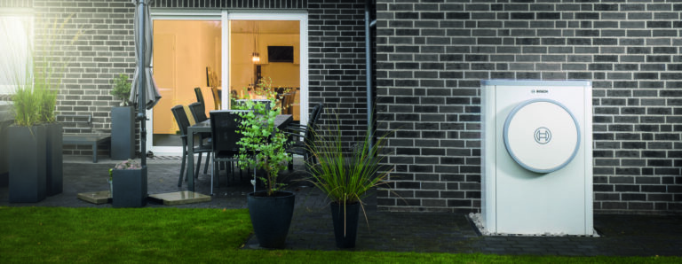 Bosch_Luft-Wasser-Waermepumpe_Compress_7400i